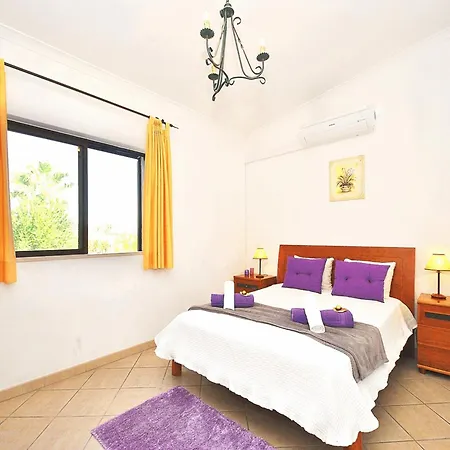 Villa With Private Pool Albufeira