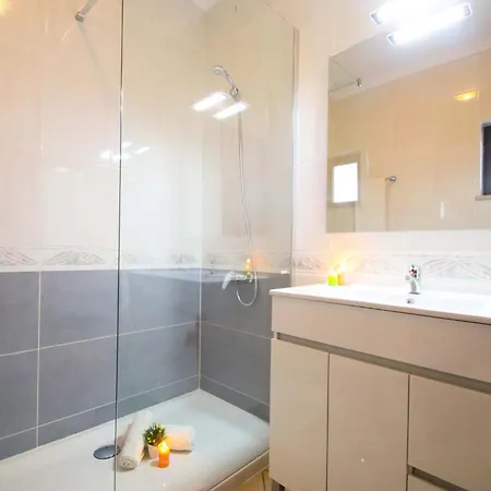 فيلة Holiday Home In Guia With Private Pool