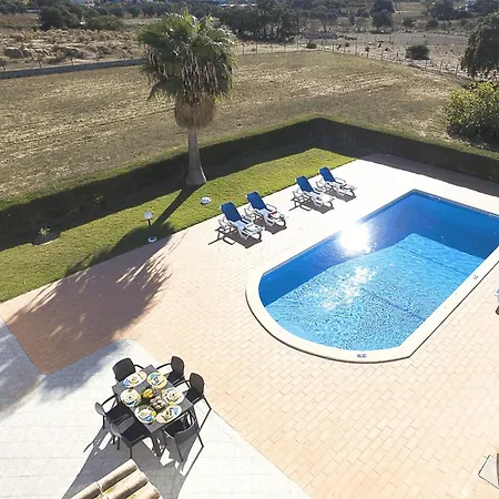 Holiday Home In Guia With Private Pool البوفيرا